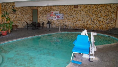 Silver Surf Motel image 21