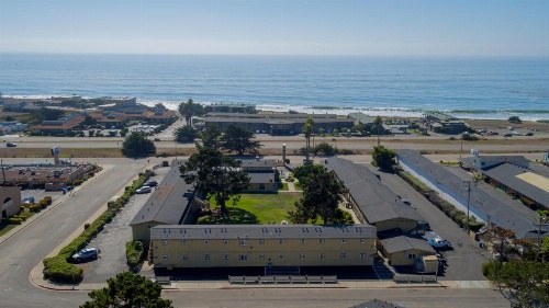 Silver Surf Motel image 7